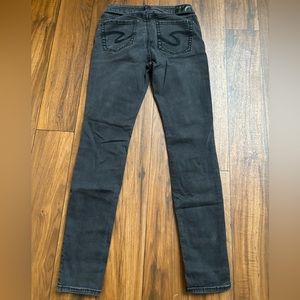 Suki Silver Jeans for Woman. Waist 28- Length 31